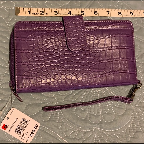 mundi Handbags - New WT Purple Wristlet